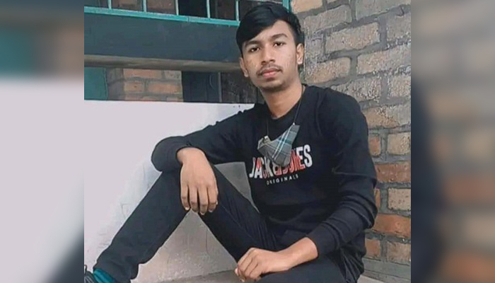 মাছ ধরতে গিয়ে বজ্রপাতে কলেজছাত্র নিহত