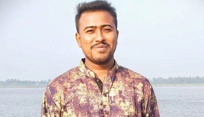 ছাত্রলীগ নেতার মাদক সেবনের ভিডিও ভাইরাল, কারণ দর্শানোর নোটিশ