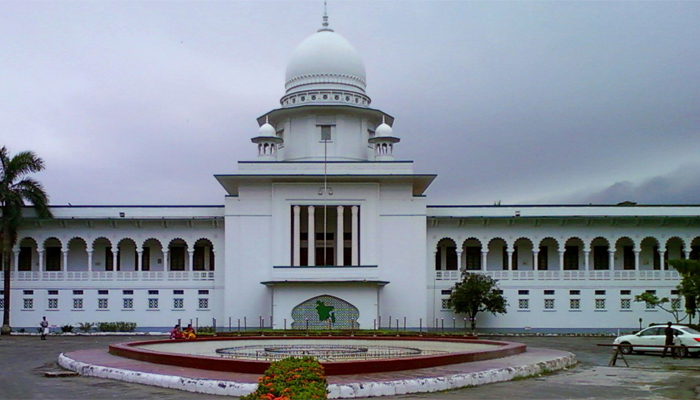 পুরান ঢাকায় শতবর্ষী পুকুর দখলে নিষেধাজ্ঞা চেয়ে হাইকোর্টে রিট
