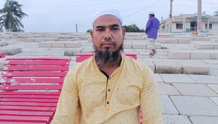 বরিশালে হাতপাখার প্রার্থীর ওপর হামলায় পদত্যাগের ঘোষণা আ’লীগ নেতার