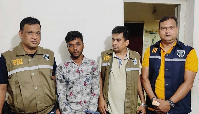 রাজধানী থেকে চুরি হওয়া পিস্তল মিলল বরিশালে