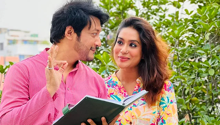 ইমন-মমর ‘স্ক্রিপ্ট রাইটার’