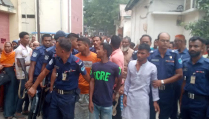 কিশোরীকে দলবেঁধে ধর্ষণের পর হত্যায় একজনের মৃত্যুদণ্ড