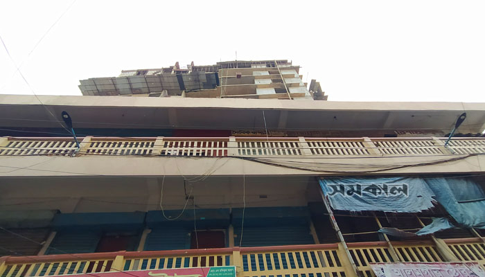 মাথায় পাইপ পড়ে সেনাসদস্যের মৃত্যু: ৭ জনের বিরুদ্ধে মামলা
