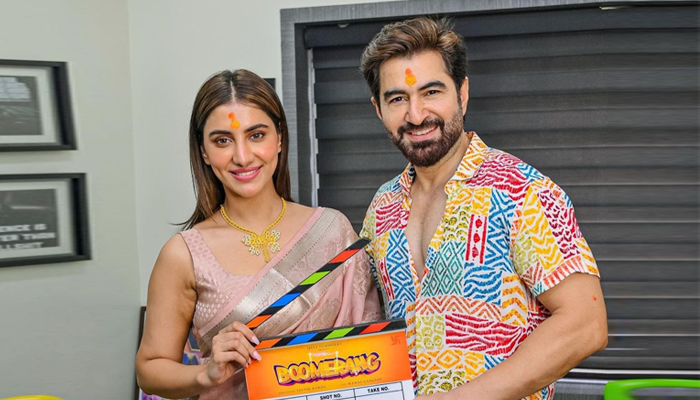 দেবকে ছেড়ে জিতের সঙ্গে রুক্মিণী দেবকে ছেড়ে জিতের সঙ্গে রুক্মিণী