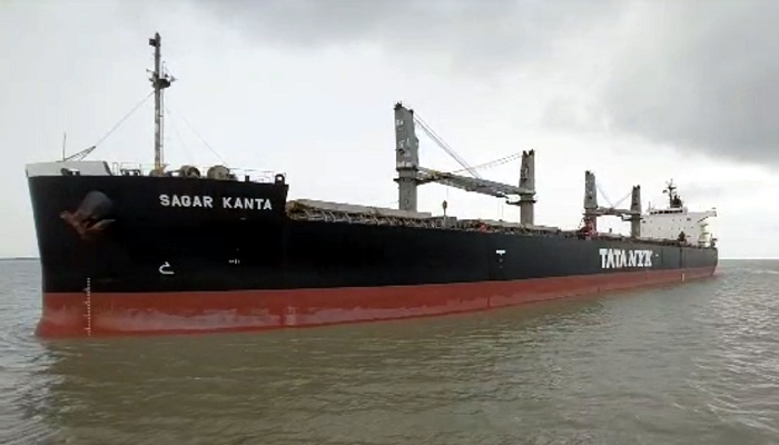 পায়রা তাপবিদ্যুৎ কেন্দ্রের জন্য এলো ৩৭ হাজার টন কয়লা পায়রা তাপবিদ্যুৎ কেন্দ্রের জন্য এলো ৩৭ হাজার টন কয়লা