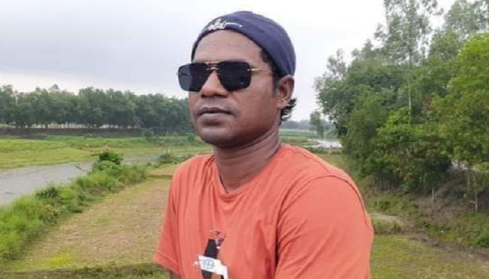পুকুরে পড়ে ছিল ইউপি সদস্যের মরদেহ পুকুরে পড়ে ছিল ইউপি সদস্যের মরদেহ