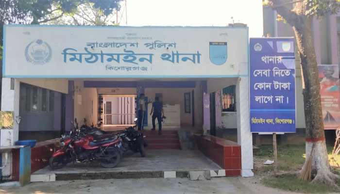 মিঠামইনে দুই পক্ষের সংঘর্ষে আহত ২৫ মিঠামইনে দুই পক্ষের সংঘর্ষে আহত ২৫