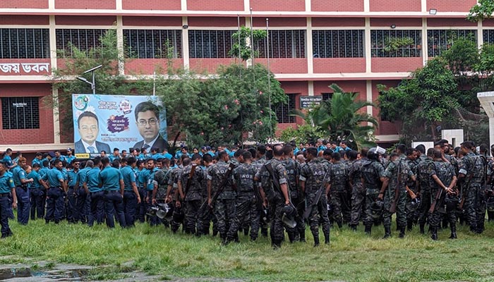 বিএনপির অবস্থান কর্মসূচি ঘিরে সতর্ক পুলিশ বিএনপির অবস্থান কর্মসূচি ঘিরে সতর্ক পুলিশ