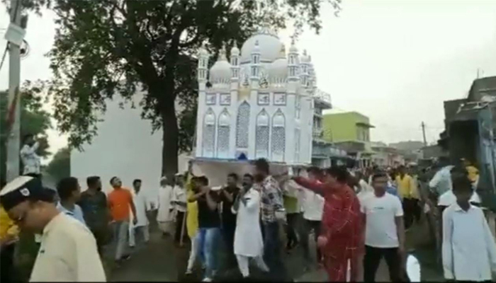 তাজিয়া মিছিলের পতাকায় বিদ্যুতের তারের স্পর্শ, তাড়িত হয়ে নিহত ৪