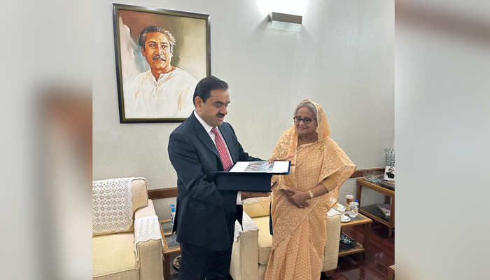 ঢাকায় এসে প্রধানমন্ত্রীকে ধন্যবাদ জানালেন আদানি