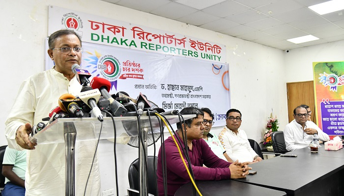 তাড়াতাড়ি বড়লোক হওয়ার প্রবণতা বাড়ছে: তথ্যমন্ত্রী