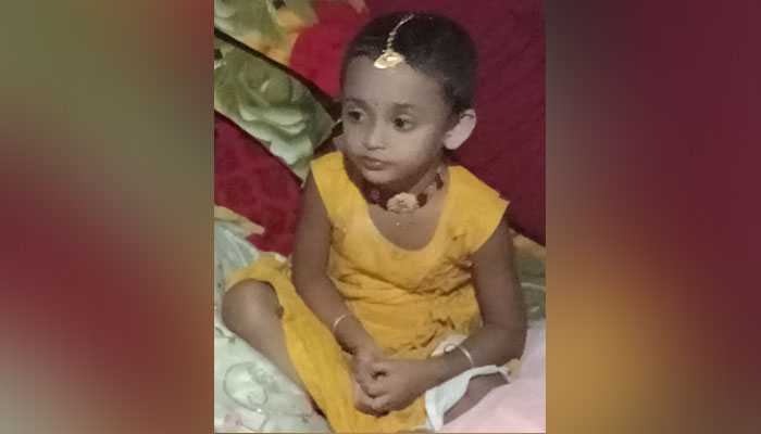 ঢাকনাবিহীন ড্রেনে পড়ে শিশুর মৃত্যু
