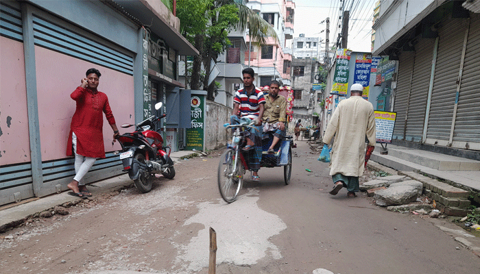 ৭৮ লাখ টাকার ঢাকনা হাওয়া