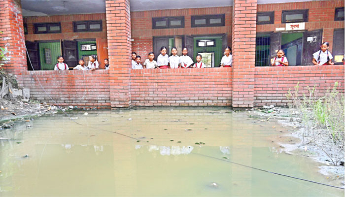সময়ক্ষেপণের খেসারত হাজার কোটি টাকা
