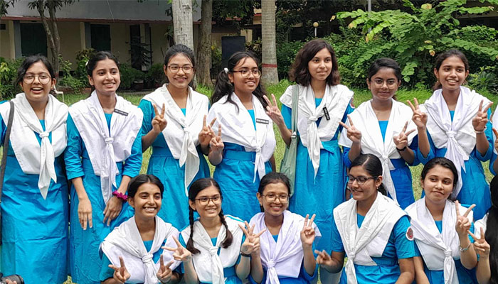 রাজশাহীতে জিপিএ ৫ ও পাসের হারে এগিয়ে ছাত্রীরা