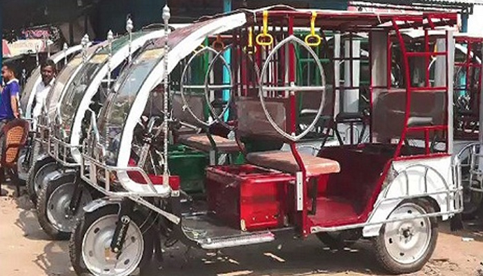 মাদকসেবীর লক্ষ্যবস্তু অটোরিকশা