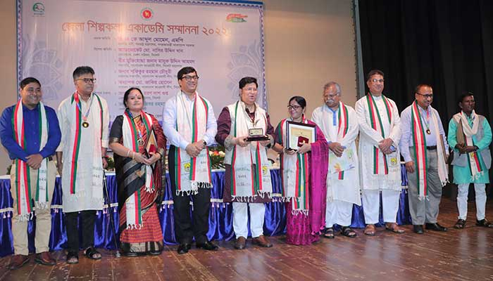 পৃথিবীর কোথাও রাষ্ট্রদূতরা দল বেঁধে মন্তব্য করেন না: পররাষ্ট্রমন্ত্রী