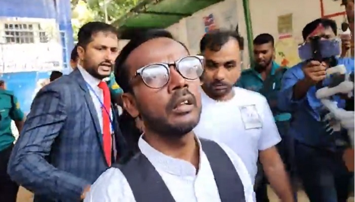 এজেন্ট বের করে দেওয়ার অভিযোগ হিরো আলমের