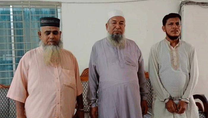 বগুড়ায় জামায়াতের সাবেক আমিরসহ গ্রেপ্তার ৩