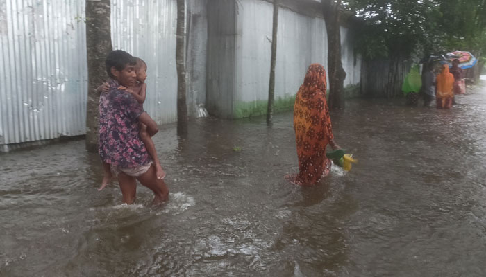 তিস্তার পানি বিপৎসীমার ওপরে, ৫০ হাজার মানুষ পানিবন্দি