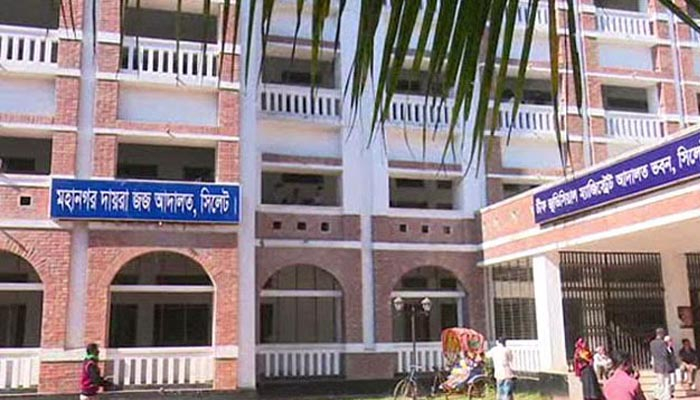 অস্ত্র প্রদর্শন: পাল্টা মামলায় বাদীসহ ১১ জন কারাগারে