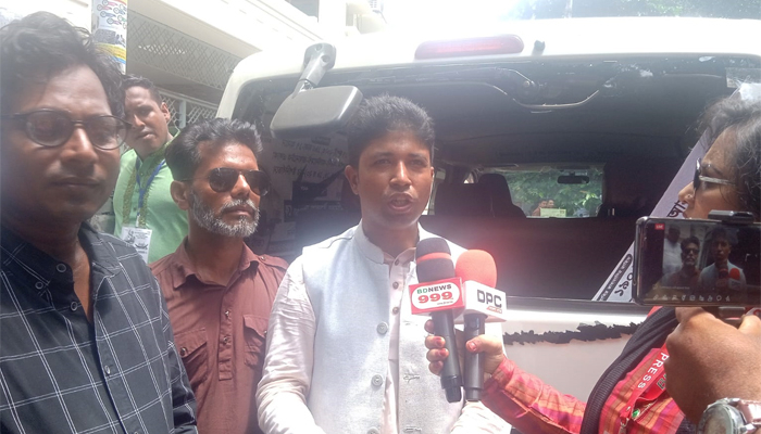 স্বতন্ত্র প্রার্থী তরিকুলের ভোট বর্জন