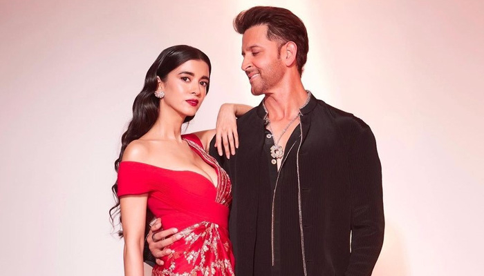 প্রেমিকাকে নিয়ে মেসির দেশে হৃতিক