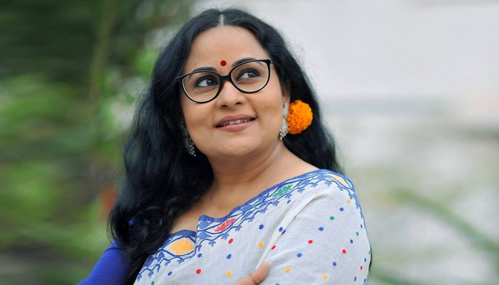 আমি সামাজিক যোগাযোগ মাধ্যমে থাকি না: আফসানা মিমি