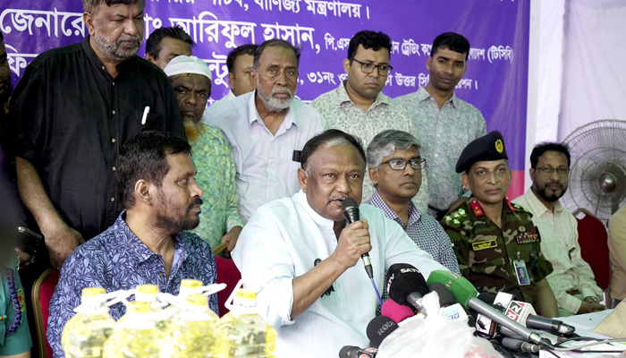 দাম নিয়ন্ত্রণে প্রয়োজনে ডিম আমদানি করা হবে: বাণিজ্যমন্ত্রী