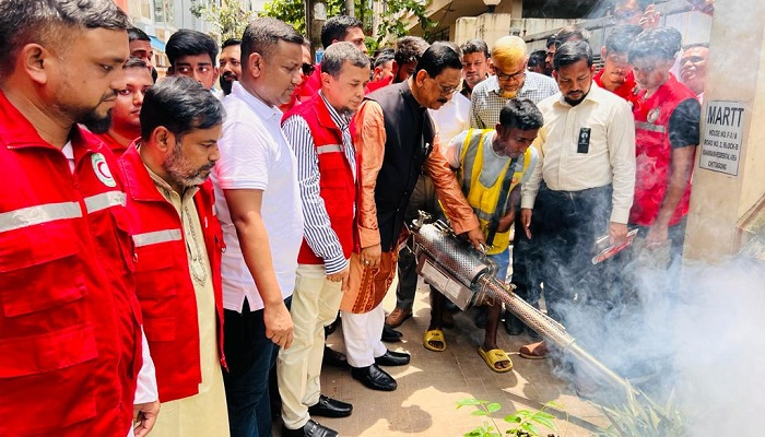 শুধু ওষুধ ছিটিয়ে মশা নিধন সম্ভব নয়: চসিক মেয়র