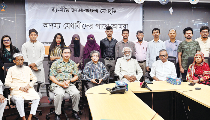 অদম্য মেধাবীদের পাশে