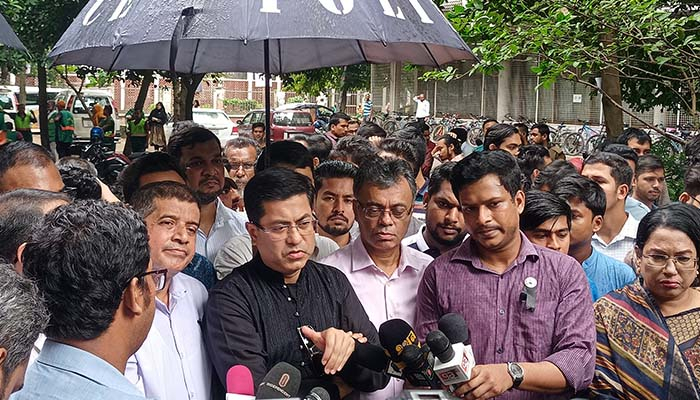 সপ্তাহে ডেঙ্গুরোগী ১০ ছাড়ালেই ওয়ার্ড ‘লাল’ তালিকাভুক্ত: মেয়র তাপস