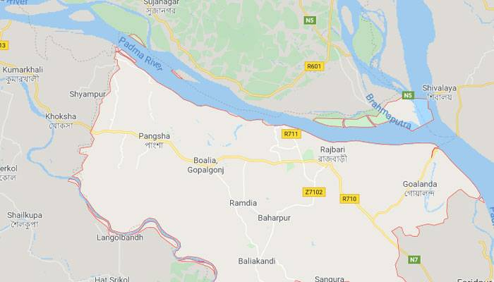 ১০ টাকায় ২০০ পরিবারের ব্যাগভর্তি বাজার