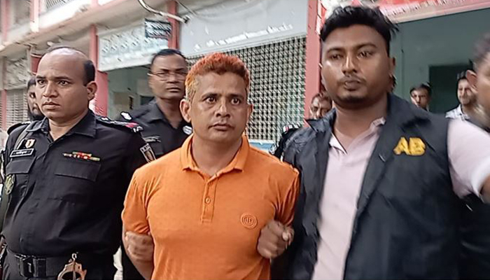 ভর্তি প্রতারণা তদন্তে শাহ সুলতান কলেজে শিক্ষাবোর্ডের প্রতিনিধিরা, আটক ৩