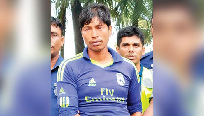 ধর্ষণে বাধা পেয়ে দুই  শিশুকে কুপিয়ে হত্যা, আটক ১