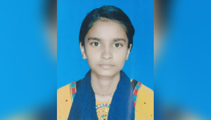 অর্থের অভাবে কলেজে ভর্তি অনিশ্চিত রাত্রীর