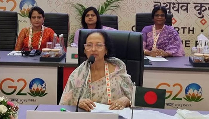 উন্নয়নশীল দেশে নারীর দক্ষতা অর্জনে সহায়তা দিন