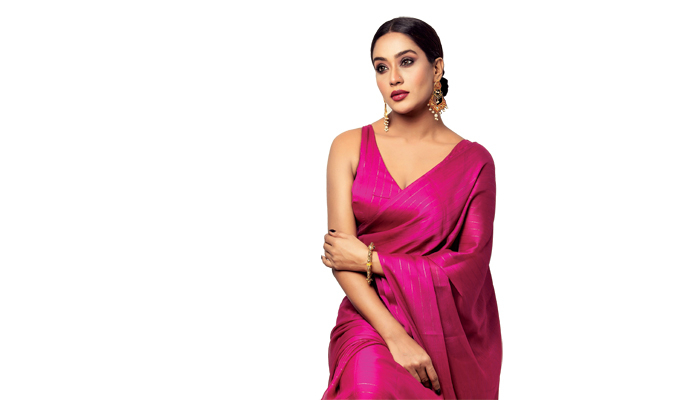 দীপ জ্বেলে যাই