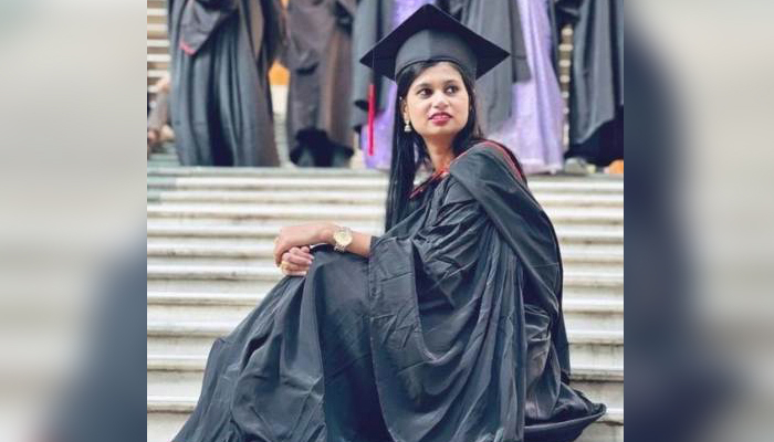 চাকরি না পেয়ে হতাশ ছিলেন নিপা