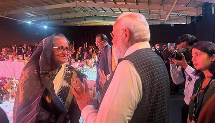 জোহানেসবার্গে নৈশভোজে শেখ হাসিনার সঙ্গে নরেন্দ্র মোদির কুশল বিনিময়