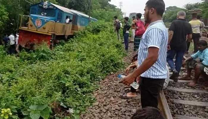 ৫ ঘণ্টা পর ভৈরব ছাড়ল এগারসিন্দুর প্রভাতী