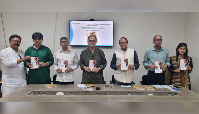 সরল ভাষ্যে এক ‘নতুন রবীন্দ্রনাথকে’ তুলে ধরলেন ড. আতিউর
