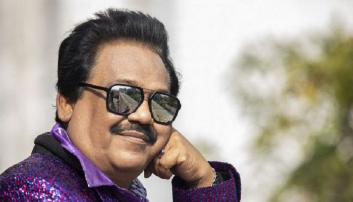 শহর ছেড়ে গ্রামে থাকছেন ফেরদৌস ওয়াহিদ, প্রকাশ করছেন ১২ গান