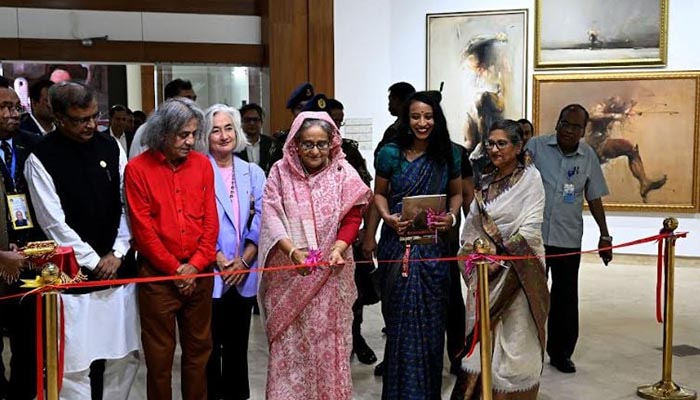 জাতীয় জাদুঘরে শাহাবুদ্দিনের বিশেষ শিল্প প্রদর্শনীর উদ্বোধন করেছেন প্রধানমন্ত্রী