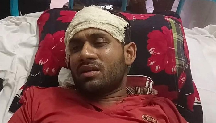 সাদ্দাম-ইনানকে ফুল দিতে গিয়ে হামলার শিকার ছাত্রলীগ নেতা
