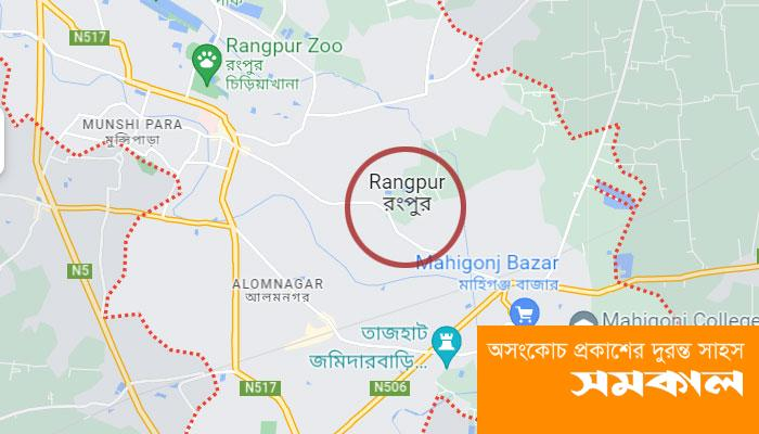বিদ্যালয়ের গাছ কাটলেন প্রধান শিক্ষক ও সভাপতি