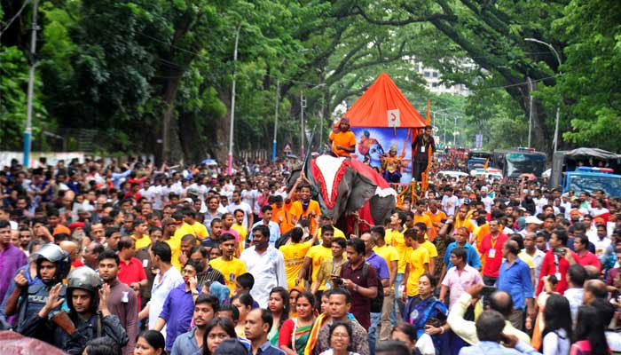 বিকেলে যেসব সড়ক এড়িয়ে চলবেন