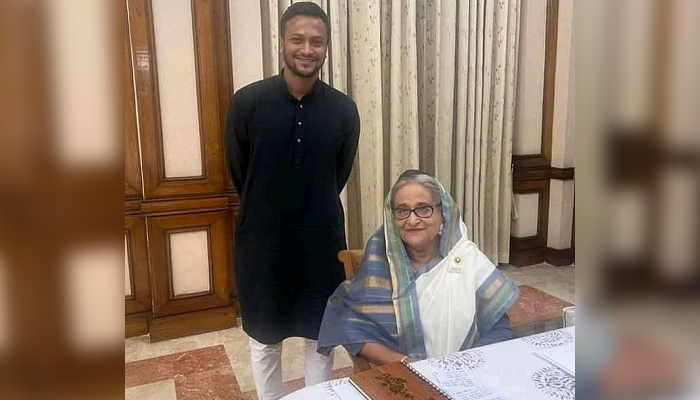 দেশে ফিরে প্রধানমন্ত্রীর সঙ্গে সাকিবের সাক্ষাৎ