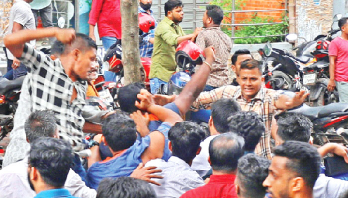 বিএনপি নেতাদের সামনে প্রস্তুতি সভায় হট্টগোল